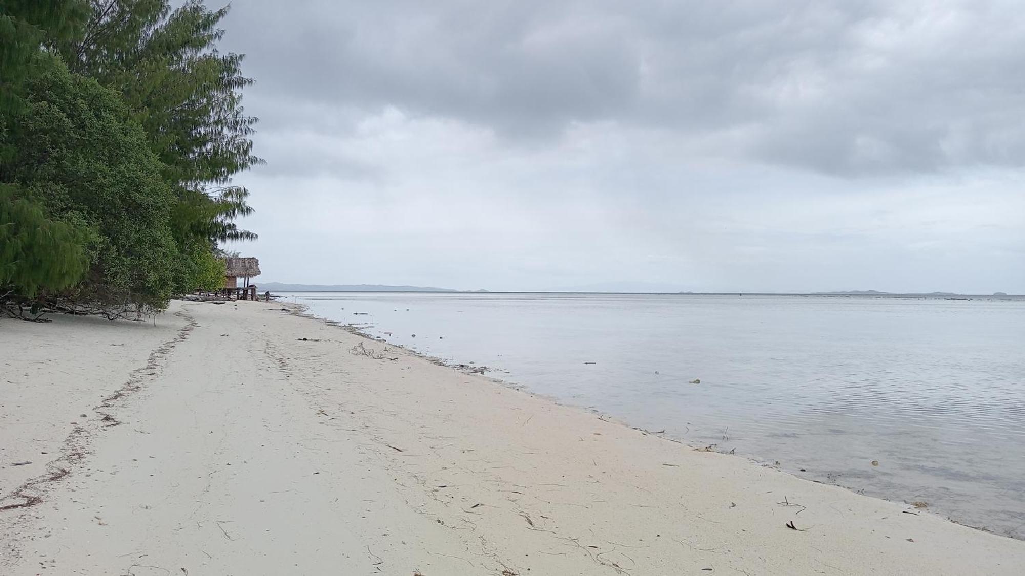 Coco Huts Guest House Waisai Exterior foto